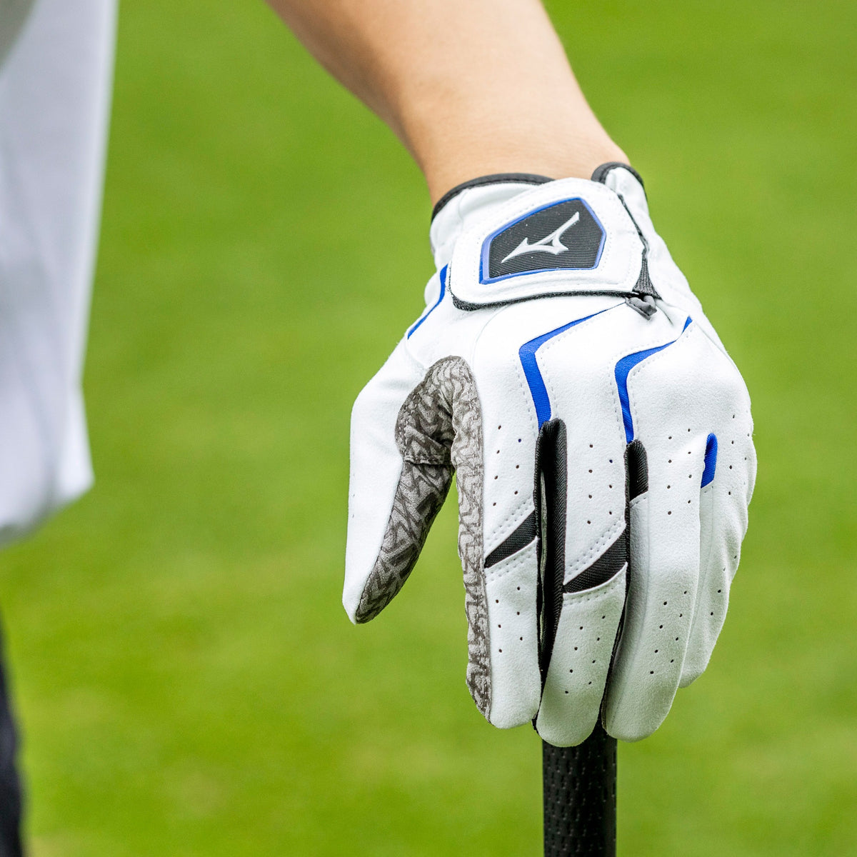 Mizuno W-Grip Men Golf Glove (Left Hand, Sold Per Piece)